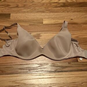 Skims weightless scoop bra 34 H